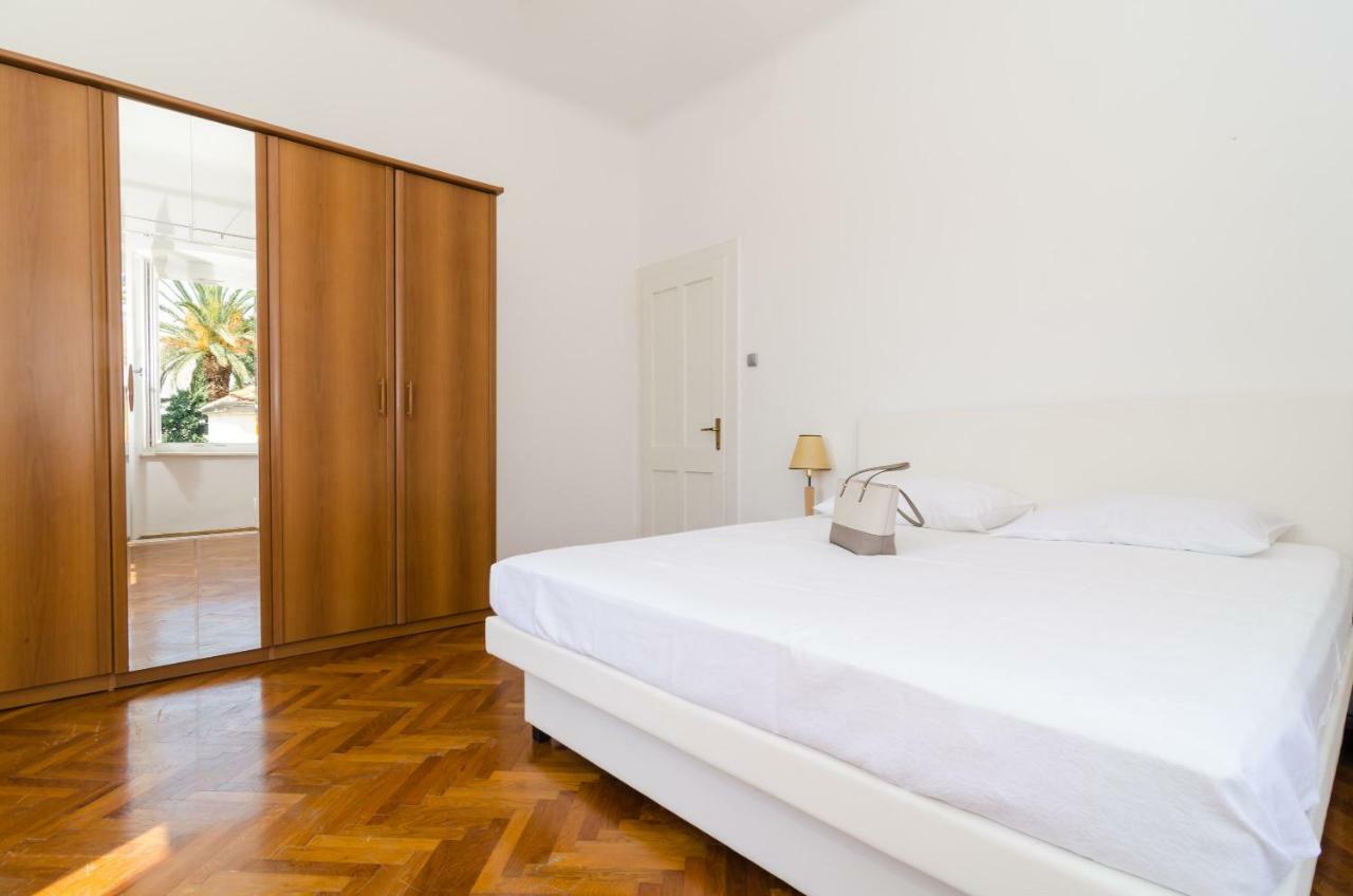 דוברובניק Apartment Entre Les Jardins מראה חיצוני תמונה